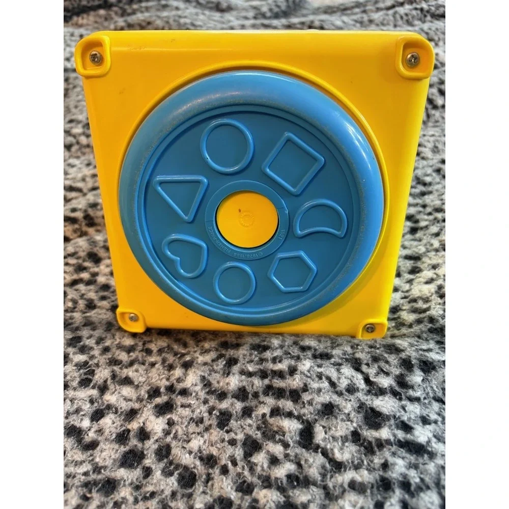 Fisher Price #1021 Vintage 1988 Baby Rotating Turn And Learn Activity Pyramid
